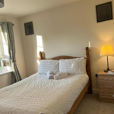 Cosy Double Room With Private Bathroom Homestay Caldecote Exteriér fotografie